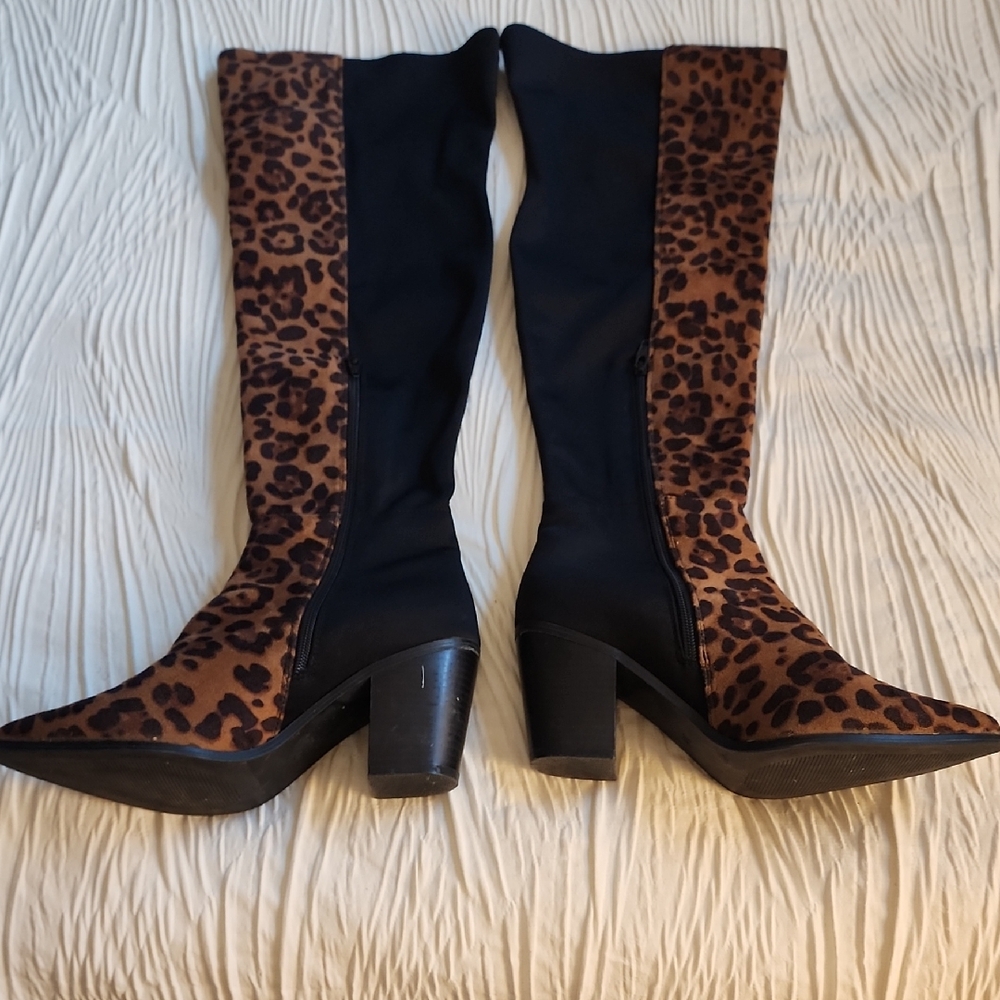 Stylish Leopard Print Heeled Boots